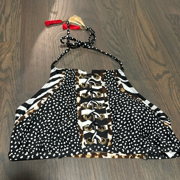 La Blanca animal print reversible halter top bathing suit - Picture 1 of 3